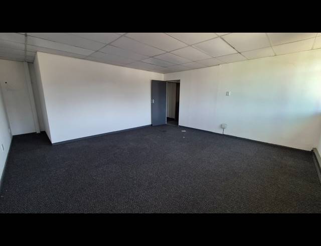 333M² WAREHOUSE TO LET IN JET PARK